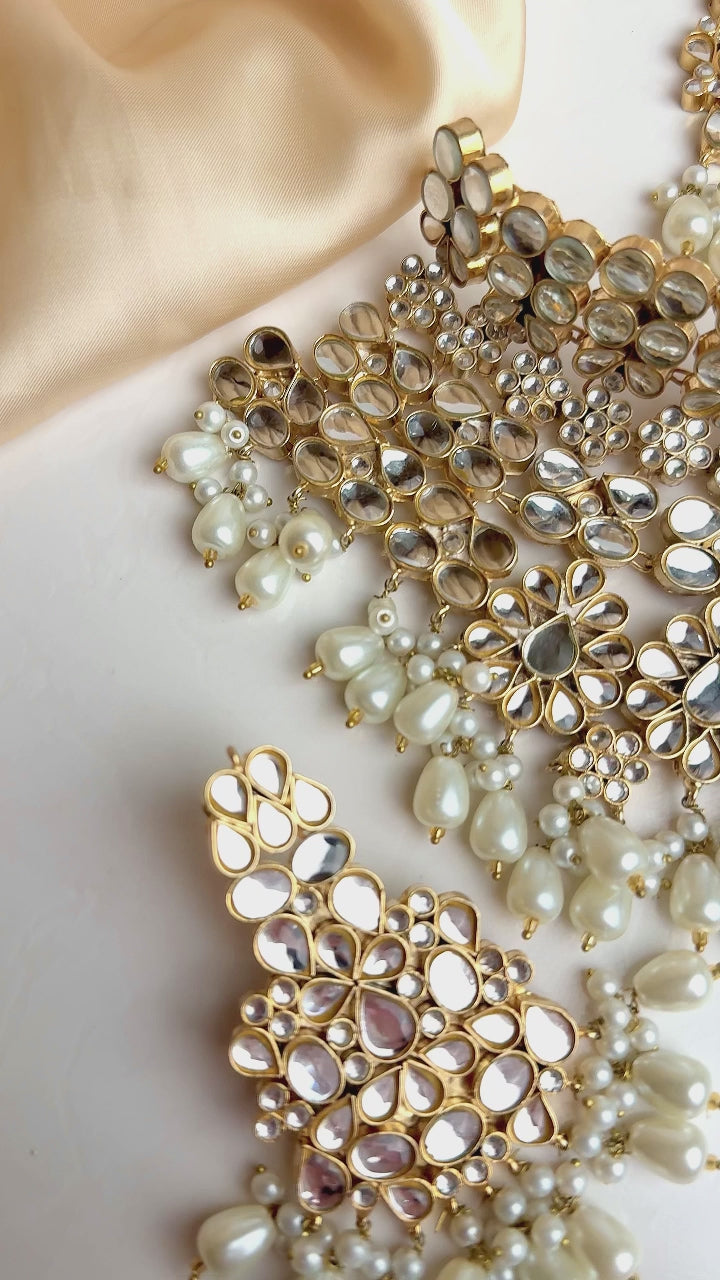 Load and play video in Gallery viewer, Ameenah Bridal Set
