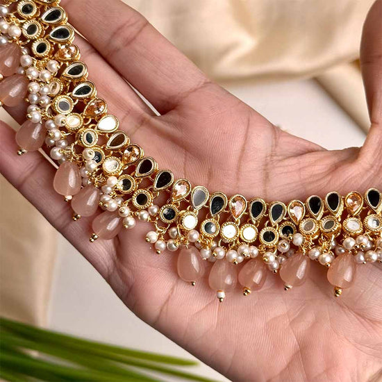 Priya Kundan Set (Beige)