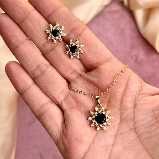 Rosia Pendant Set (Black)