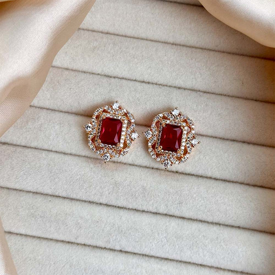 Ruya Studs (Maroon)