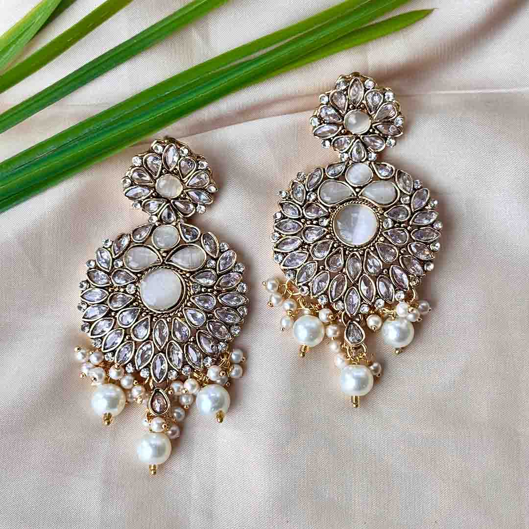 Sana Earrings (White)