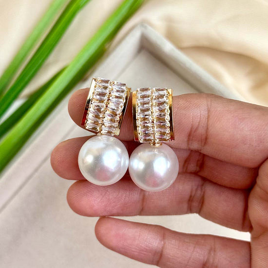 Talia Studs (Golden)