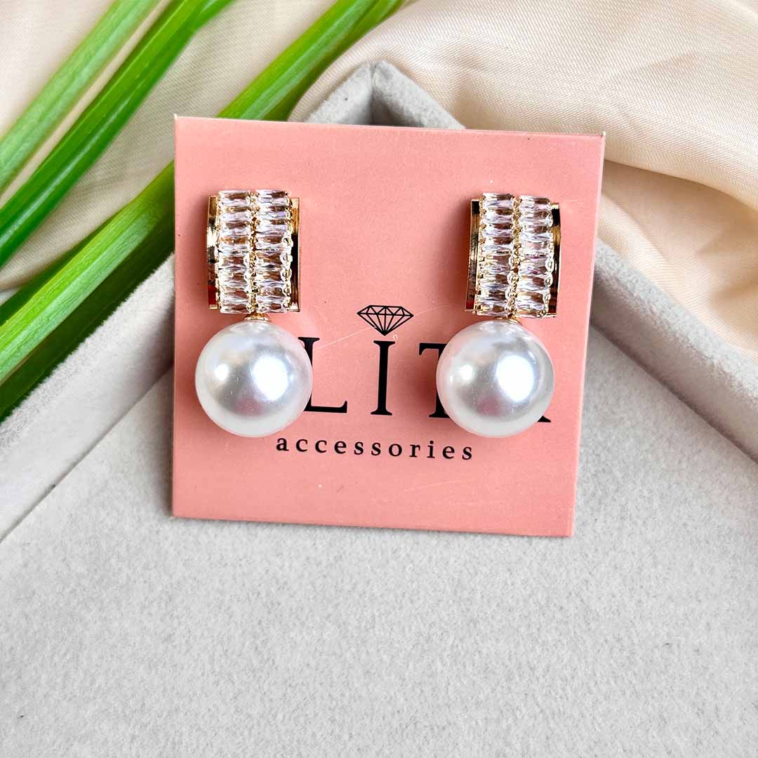 Talia Studs (Golden)