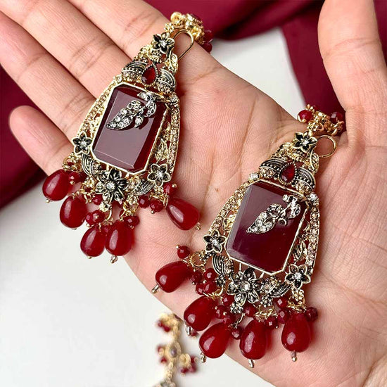 Zarala Earrings Teeka Set (Maroon)